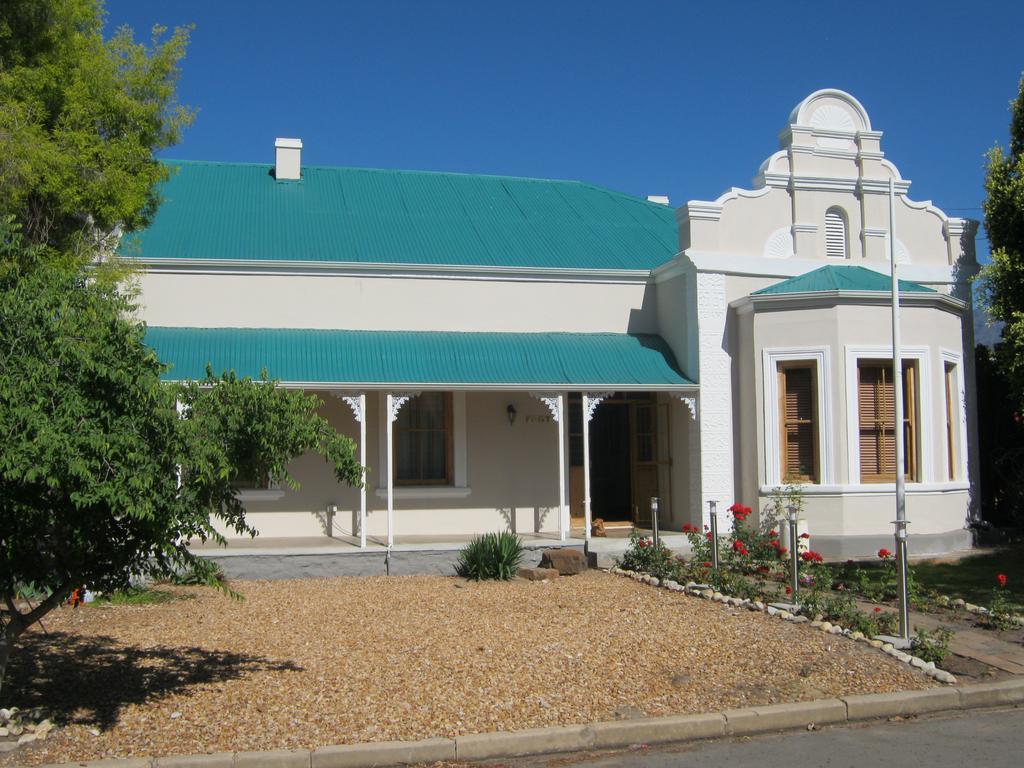 Ladismith Manor 호텔 외부 사진