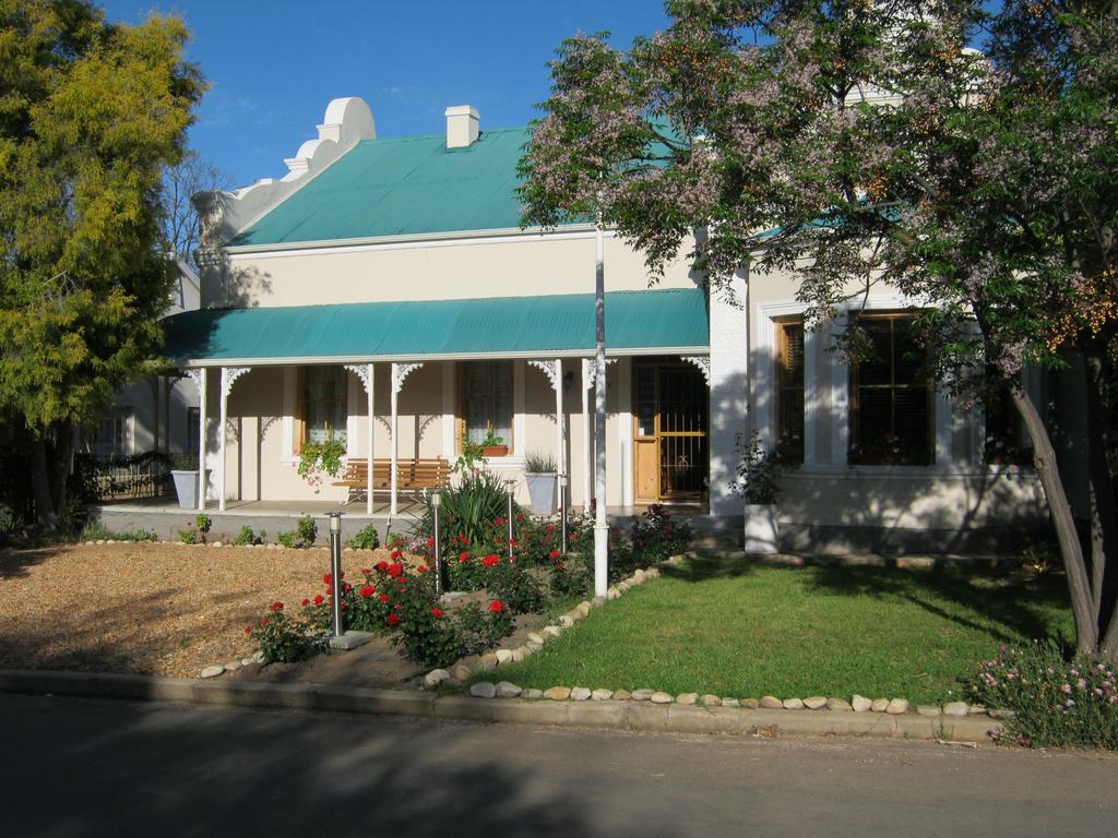 Ladismith Manor 호텔 외부 사진